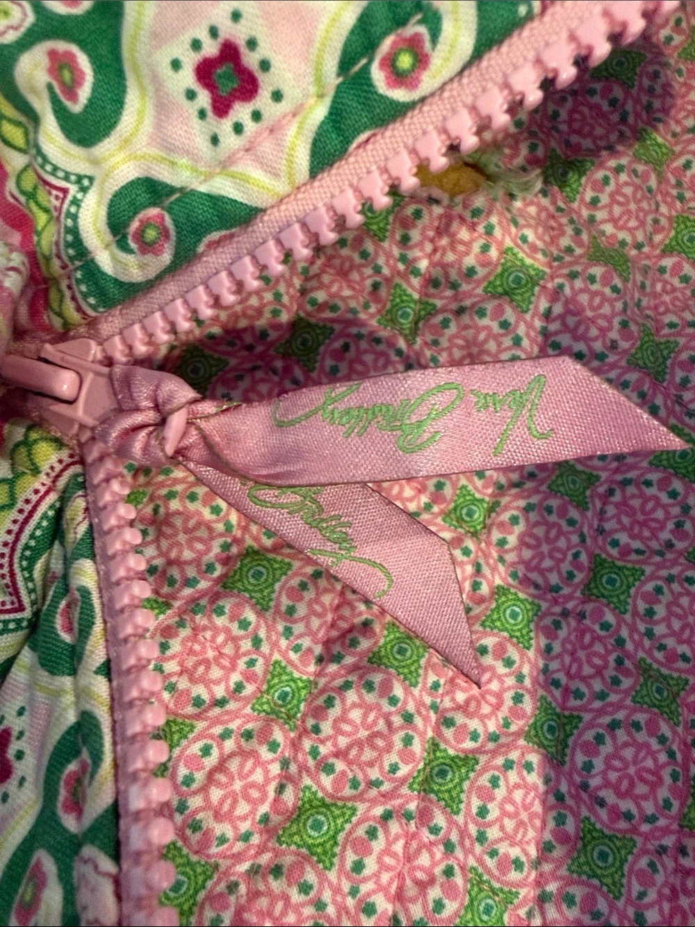 Vera Bradley Pink Paisley Quilted Tote Bag - Floral Pattern MGM - Picture 4 of 8